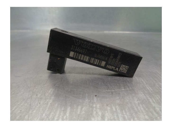 Recambio de antena para volvo xc60 referencia OEM IAM 31346697 28377815 