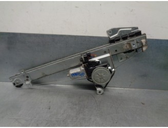 Recambio de elevalunas trasero derecho para mitsubishi montero (v60/v70) 3.2 di-d cat referencia OEM IAM MR989947 6 PINES 5 PUER