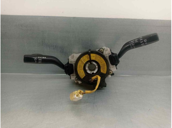 Recambio de mando luces para mazda premacy (cp) 2.0 turbodiesel cat referencia OEM IAM GE4T66122 