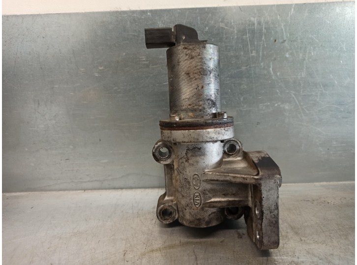 Recambio de valvula egr para hyundai h 1 2.5 crdi cat referencia OEM IAM 284104A470  