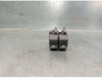 Recambio de mando elevalunas delantero izquierdo para renault espace iv (jk0) 2.2 dci turbodiesel referencia OEM IAM 8200250650 