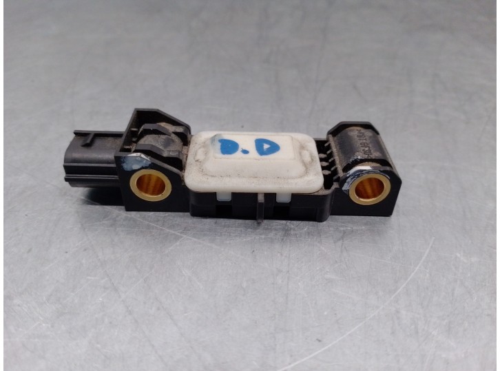 Recambio de sensor impacto para mitsubishi colt berlina 3 (cz) 1.3 atlantis referencia OEM IAM MR587419  