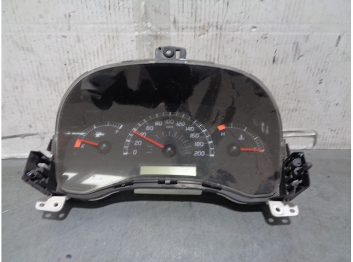 Recambio de cuadro instrumentos para fiat panda (169) 1.1 referencia OEM IAM 46801545  