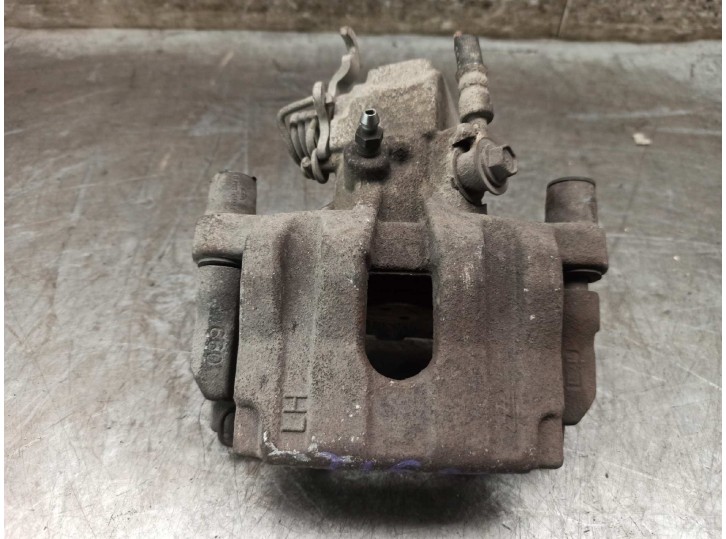 Replacement rear left brake caliper for Nissan Primera Saloon (P12) 1.9 16V Turbodiesel CAT OEM IAM reference 