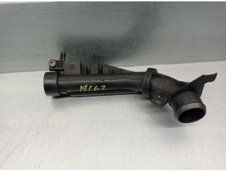 Recambio de tubo para peugeot 3008 1.2 12v e-thp / puretech referencia OEM IAM 9677681880 1080098S01 MANN+HUMMEL