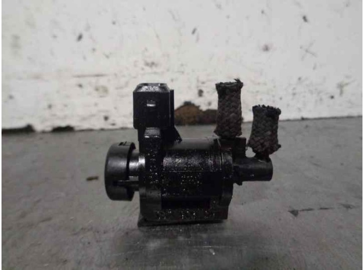 Recambio de valvula aire adicional para seat cordoba berlina (6k2) 1.6 referencia OEM IAM 1H0906283 