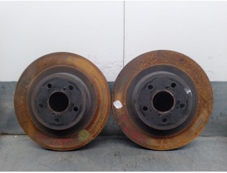 Recambio de disco freno trasero para toyota rav 4 v (_a5_, _h5_) 2.5 hybrid (axah52) referencia OEM IAM 4243142080 4243142080 