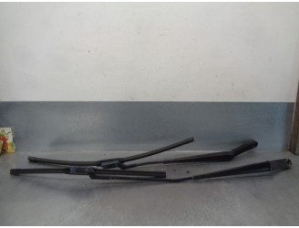 Recambio de brazo limpia delantero derecho para volkswagen cc (358) tdi referencia OEM IAM 3C8955409B 3C8955410B 