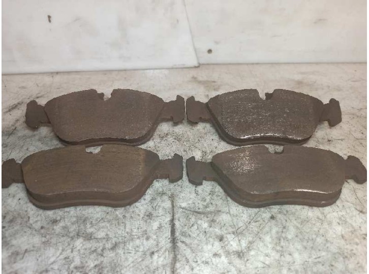 Recambio de pastillas de freno para volvo serie 850 2.5 20v cat referencia OEM IAM 