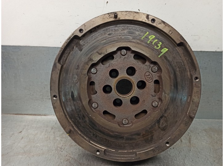 Recambio de volante motor para peugeot expert furgón pro standard referencia OEM IAM 9818024380  