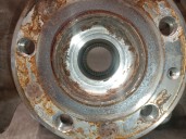 Replacement right front steering knuckle for Cupra Formentor (KM7, KMP) 1.5 TSI OEM IAM reference 5WA407258A 5WA407254A 