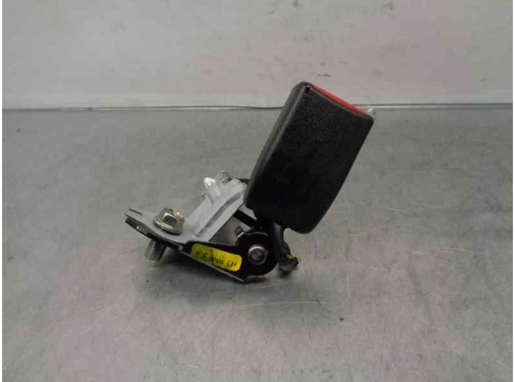 Recambio de enganche cinturon para mazda 3 lim. () 2.0 cat referencia OEM IAM BPM4  