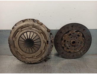 Recambio de kit embrague para ford focus lim. (cb8) 1.6 tdci cat referencia OEM IAM AV617563CB 201878004762 SACHS