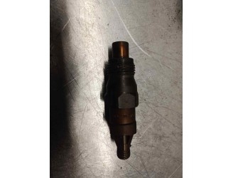 Injector replacement part for Renault Laguna (B56) 2.2 Diesel OEM IAM reference 17S42 