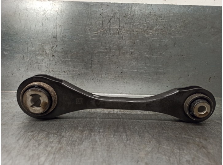 Recambio de brazo suspension superior trasero izquierdo para bmw serie 3 berlina (g20) referencia OEM IAM 687863301  
