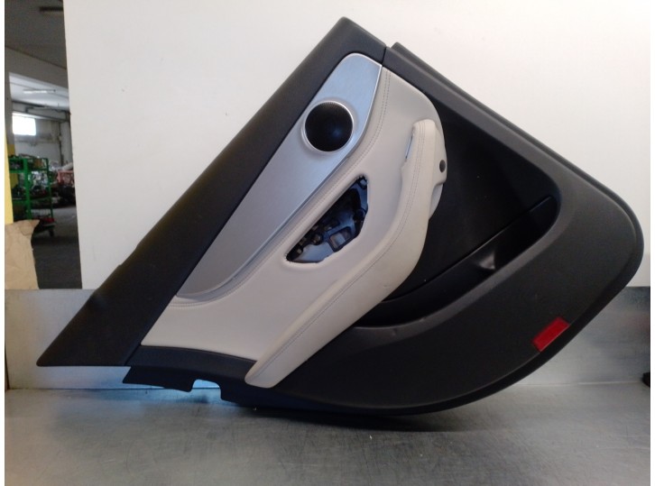 Recambio de guarnecido puerta trasera izquierda para mercedes-benz clase c (w205) lim. 2.0 cgi cat referencia OEM IAM A205730450