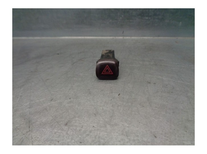 Recambio de warning para volvo xc90 2.4 diesel cat referencia OEM IAM 30739319 