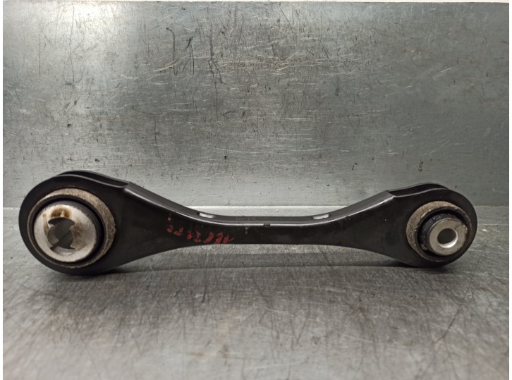 Recambio de brazo suspension superior trasero derecho para bmw serie 3 berlina (g20) referencia OEM IAM 687863301  