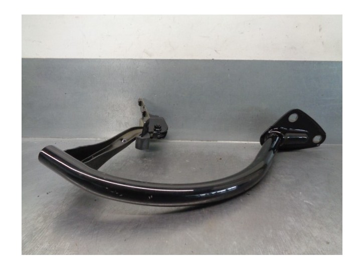 Replacement boot/tailgate struts for Volkswagen CC (358) TDI OEM IAM reference 3C8827301A 