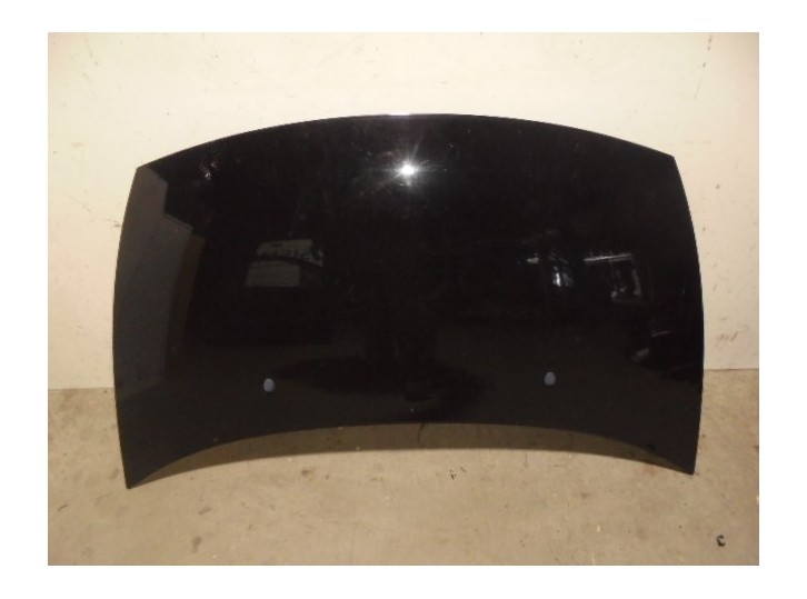 Recambio de capot para citroën c3 1.4 referencia OEM IAM 7901K6 NEGRO 