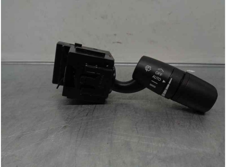 Replacement wiper stalk for Mazda 3 lim. () 2.0 cat OEM IAM reference 17J669 17J671 