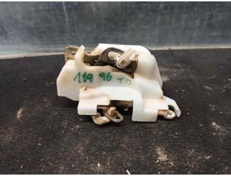 Recambio de cerradura puerta trasera derecha para mitsubishi l 200 (k6/7) 2.5 td cat referencia OEM IAM MR462226 4 PUERTAS 