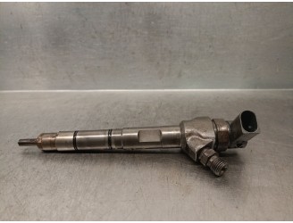 Replacement injector for Volkswagen Crafter 2.0 TDI OEM IAM reference 03L130277Q 0445110647 BOSCH