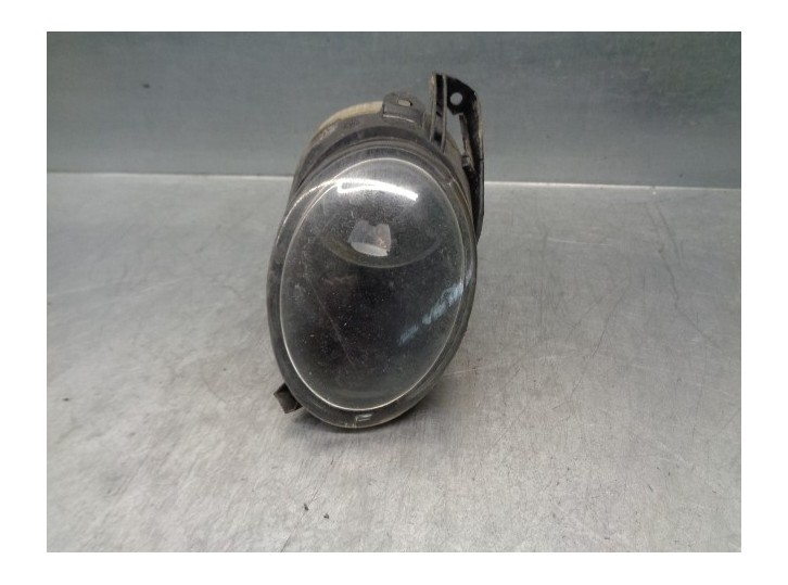 Recambio de faro antiniebla derecho para audi a4 berlina (8e) 1.9 tdi referencia OEM IAM 8E0941700 