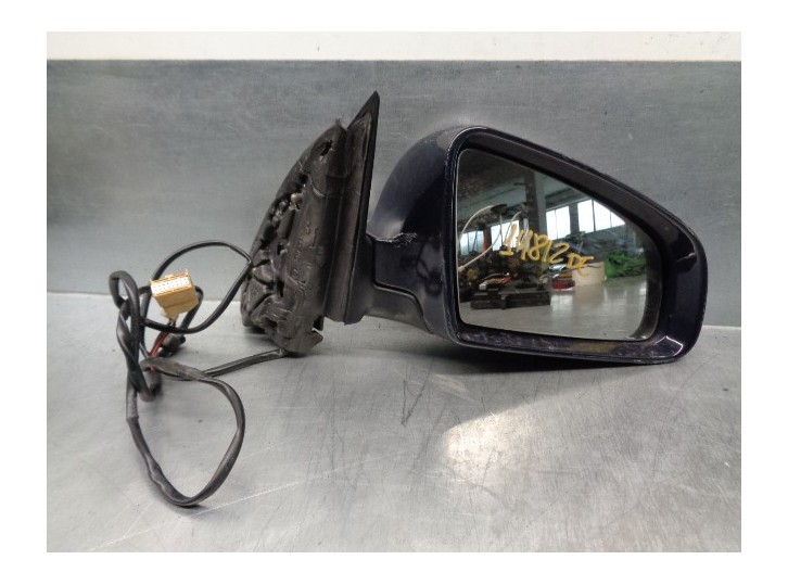 Recambio de retrovisor derecho para audi a4 berlina (8e) 1.9 tdi referencia OEM IAM 8E1858532A 5 PINES 4 PUERTAS
