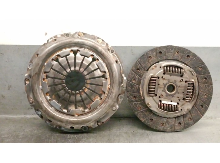 Recambio de kit embrague para nissan micra v (k14) 0.9 ig-t referencia OEM IAM 302101221R 3020500Q0H 