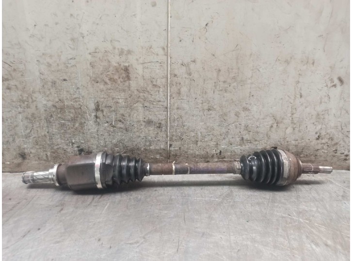 Recambio de transmision delantera izquierda para renault megane ii coupe/cabrio 1.6 16v referencia OEM IAM 8200330413  