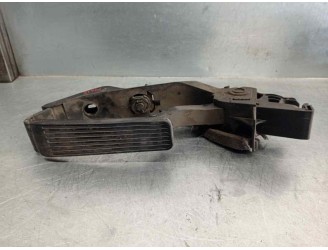 Recambio de potenciometro pedal para mercedes-benz clase clk (w209) coupe 3.2 v6 18v cat referencia OEM IAM A2113000404  