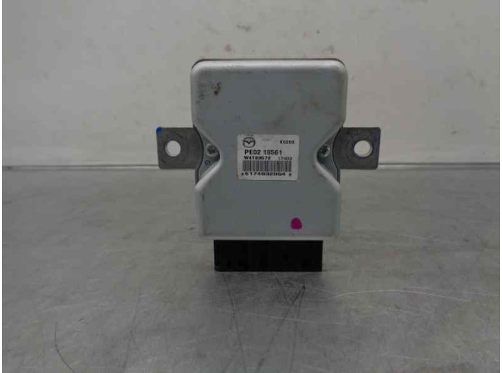 Recambio de modulo electronico para mazda 3 lim. () 2.0 cat referencia OEM IAM PE0218561  