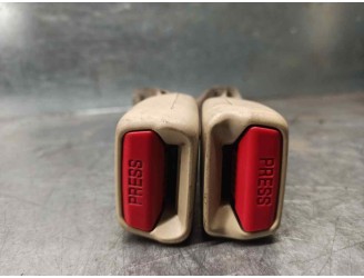 Recambio de enganche cinturon para lexus is 200 (ds2/is2) d-cat referencia OEM IAM 070315CA  