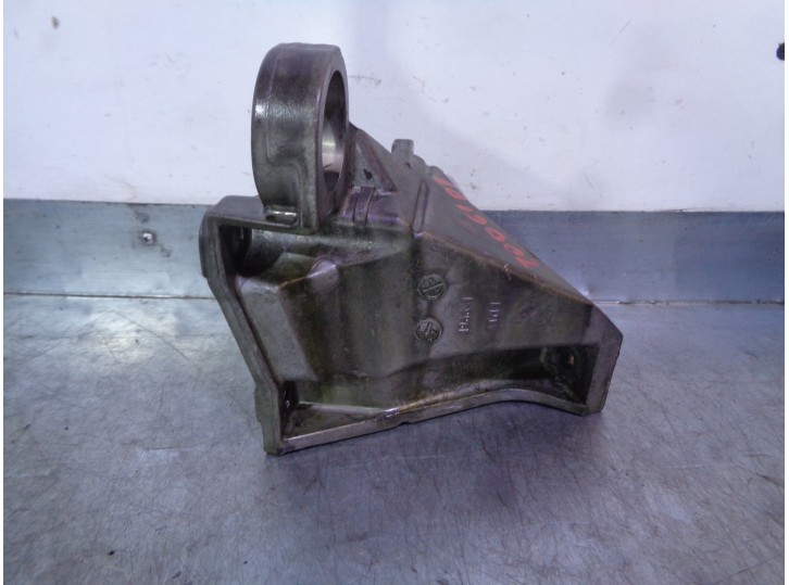 Replacement gearbox mount for Audi A6 Saloon (C4) 2.6 V6 CAT (ABC) OEM IAM reference 4A0399114M 