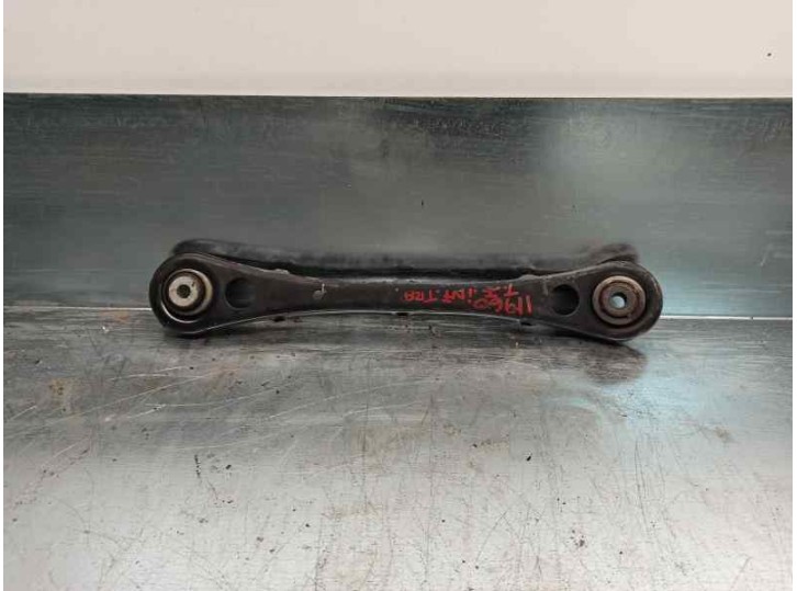 Replacement rear left lower suspension arm for Audi A6 saloon (4F2) 2.7 V6 24V TDI OEM IAM reference 4F0501529C 