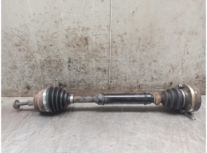 Recambio de transmision delantera derecha para volkswagen passat berlina (3b3) 1.8 20v turbo referencia OEM IAM 8D0407272AQ  