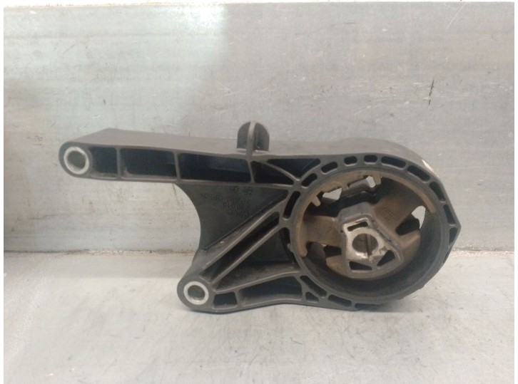 Recambio de soporte motor para opel insignia a (g09) 1.8 (68) referencia OEM IAM 13227762 684612 