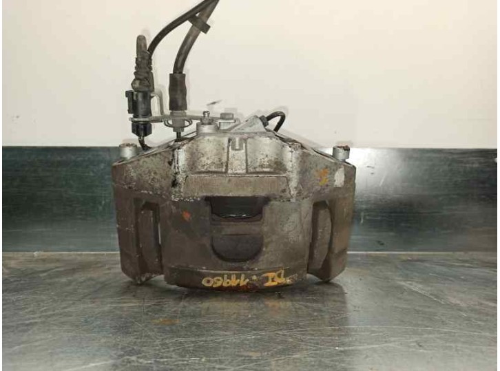 Recambio de pinza freno delantera izquierda para audi a6 berlina (4f2) 2.7 v6 24v tdi referencia OEM IAM 4F0615123 