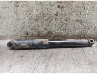 Recambio de amortiguador trasero derecho para nissan serena (c23m) 2.3 slx diesel referencia OEM IAM 301700290421 290421 KYB