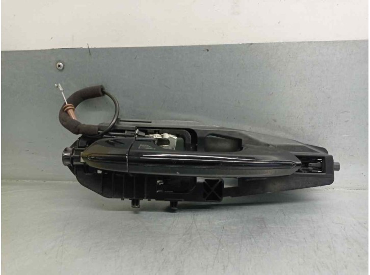 Recambio de maneta exterior delantera derecha para ford mondeo lim. referencia OEM IAM ES73F22464BD  4 PUERTAS