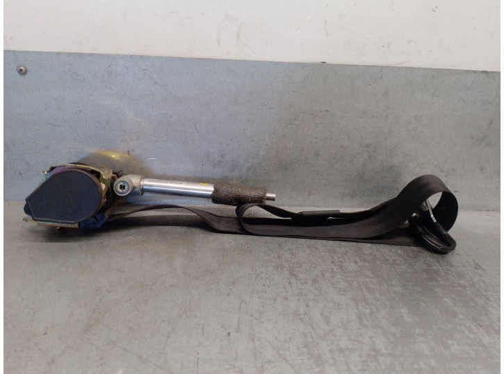Replacement front right seatbelt for audi a6 saloon (c4) 2.6 v6 cat (abc) OEM IAM reference 4A0857706AF CON P