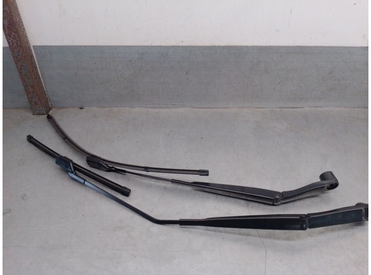 Recambio de brazo limpia delantero derecho para nissan juke (f16_) 1.6 hybrid referencia OEM IAM 288816PE0A 288816PE0A 