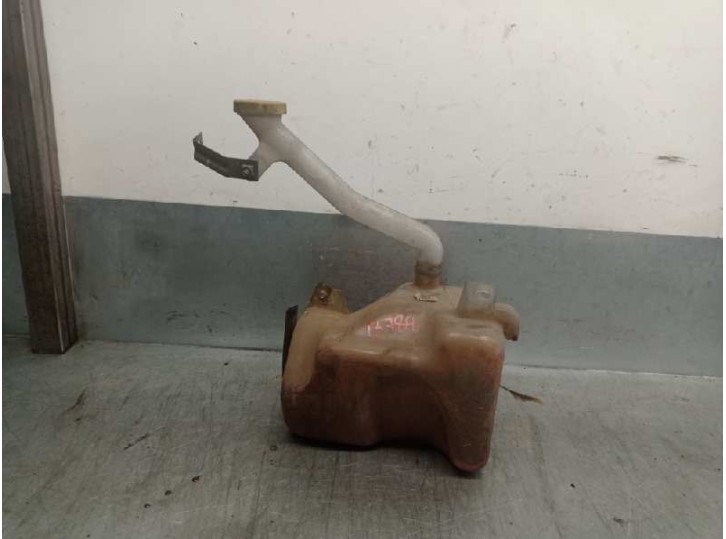 Recambio de deposito expansion para nissan serena (c23m) 2.3 slx diesel referencia OEM IAM 217109C001  