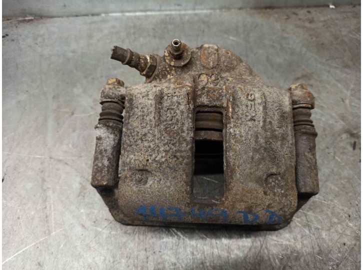 Recambio de pinza freno delantera derecha para hyundai h 100 2.5 diesel referencia OEM IAM 5819044A00 