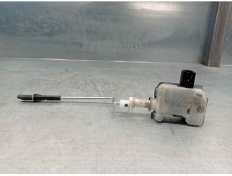 Recambio de motor tapa deposito combustible para volkswagen golf v plus (1kp) 1.9 referencia OEM IAM 5M0810773 