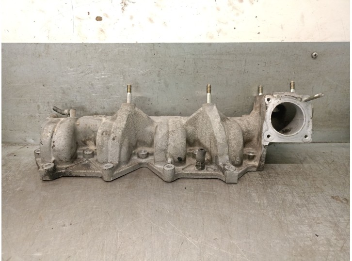 Recambio de colector admision para mazda 6 sedán (gg) 2.0 di (gg14) referencia OEM IAM RF7J13100A RF7J13100A 