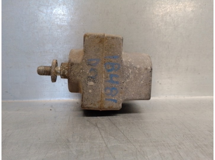 Recambio de soporte motor derecho para ford transit caja cerrada, media (fy) (2000 =>) 2.4 tde cat referencia OEM IAM YC156M046A