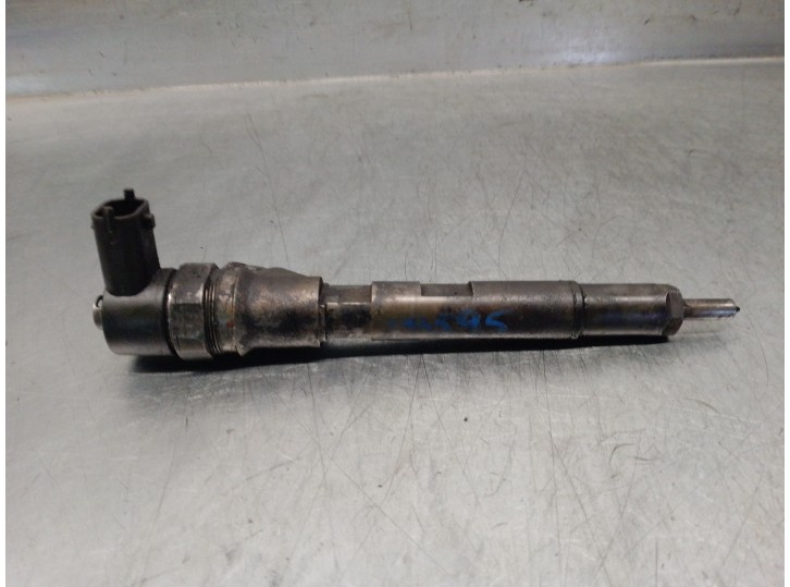 Recambio de inyector para chrysler voyager (rg) 2.5 crd cat referencia OEM IAM 0445110059 0445110059 BOSCH