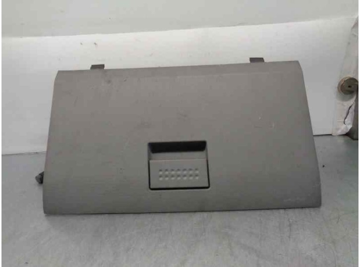 Recambio de guantera para chrysler sebring berlina 2.0 crd cat referencia OEM IAM 1AE15TRMACC 